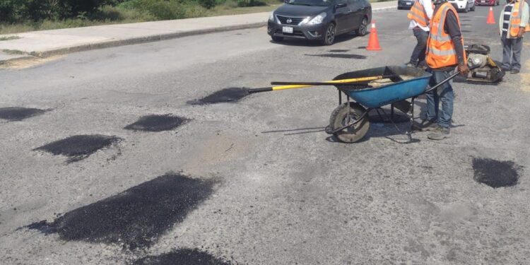 Rehabilita Gobierno de Cd. Victoria 33 mil m2 de asfalto en calles y caminos ejidales.