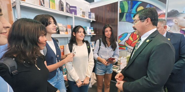 Participa la UAT en la feria del libro de la UNAM, la FILUNI 2024 en la CDMX