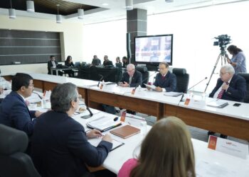 El Rector Dámaso Anaya presenta informe financiero y académico al Patronato de la UAT