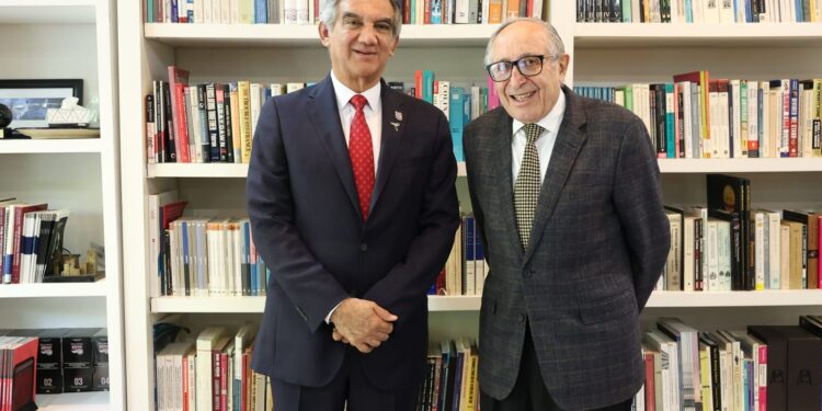 Asiste Américo Villarreal a evaluación nacional del IMSS-Bienestar