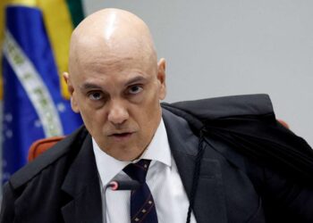 Juez de la Corte Suprema de Brasil ordena suspender a la red social X