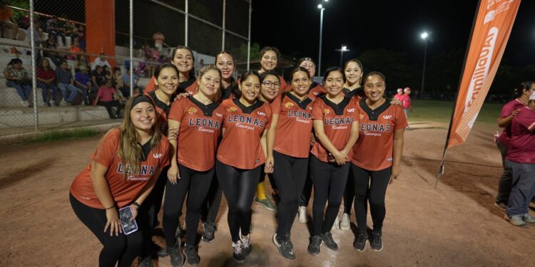 Con gran éxito cierra el Torneo de Softbol de Funcionarios, Maestros y Empleados de la UAT