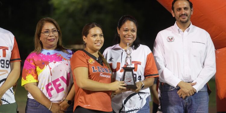 Con gran éxito cierra el Torneo de Softbol de Funcionarios, Maestros y Empleados de la UAT