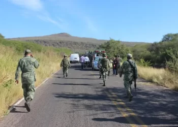 Se enfrentan civiles y militares en Culiacán; reportan al menos 5 muertos