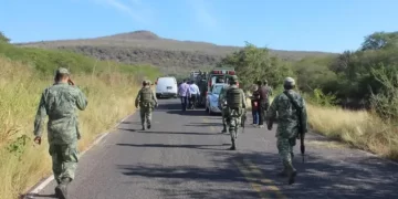 Se enfrentan civiles y militares en Culiacán; reportan al menos 5 muertos