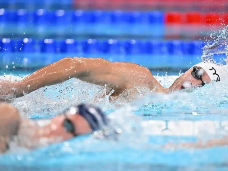 El oro se va a Estados Unidos, Finke destrozó los 1500 metros