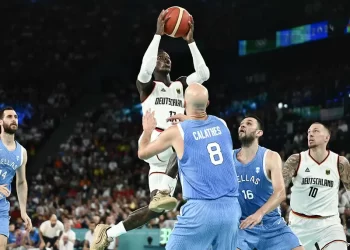 Alemania doblega a Grecia y busca desafiar al ‘Dream Team’ en París