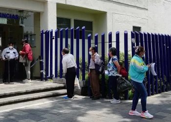 Covid-19: México suma 425 muertes y más de 11 mil casos en 2024