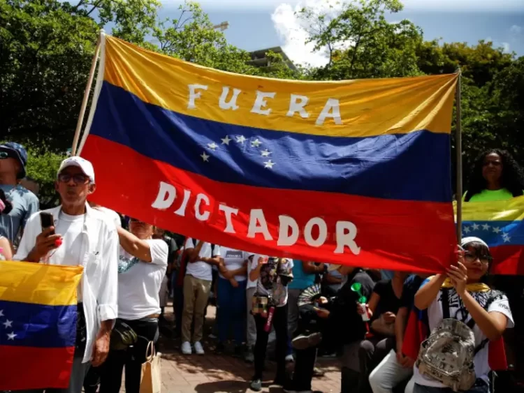 Suben a 24 los muertos en protestas contra Maduro en Venezuela