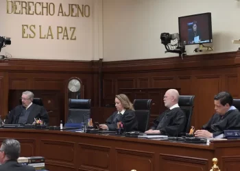 Ministros González y Laynez reciben impugnaciones contra reformas a Ley de Amparo y Amnistía