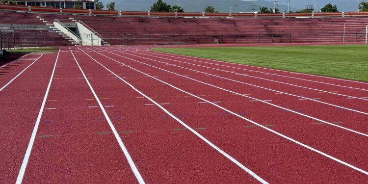 Concluyen reposición de pista de tartán del estadio Marte R. Gómez de Cd. Victoria