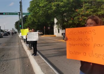 Piden con plantón frente a casa d Gobierno, que Fiscalía General busque a desparecido