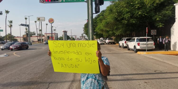 Piden con plantón frente a casa d Gobierno, que Fiscalía General busque a desparecido
