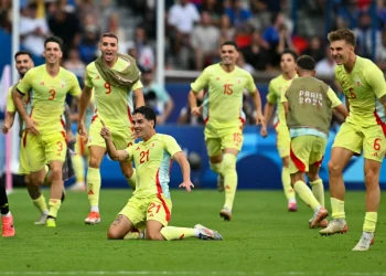 España vence 5-3 a Francia y gana medalla de oro en fútbol olímpico de París