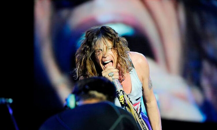 Aerosmith suspende gira por problemas vocales de Steven Tyler