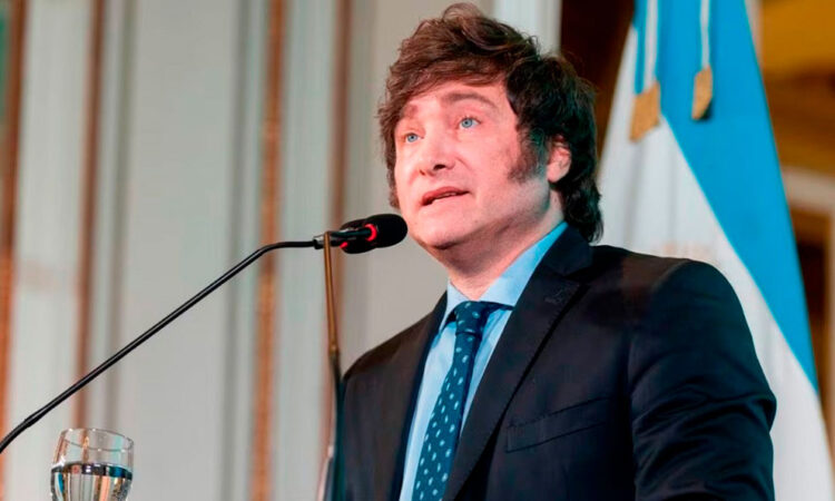 Javier Milei cuestiona a políticos y periodistas por Venezuela