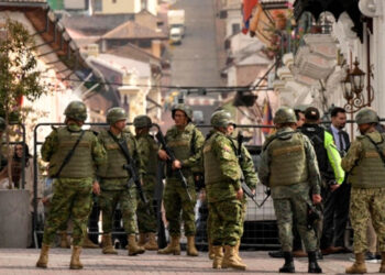 Noboa permite a la policía usar munición letal en Ecuador