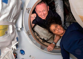 Starliner de Boeing falló, astronautas volverán en febrero con SpaceX