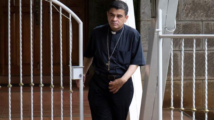 Nicaragua intensifica la represión: Una docena de sacerdotes detenidos en agosto