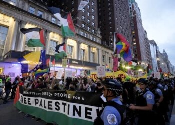Protestas en Chicago durante Convención Nacional Demócrata