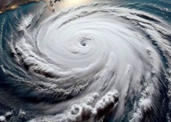 Florida en alerta por huracán Debby; evacúan Tampa