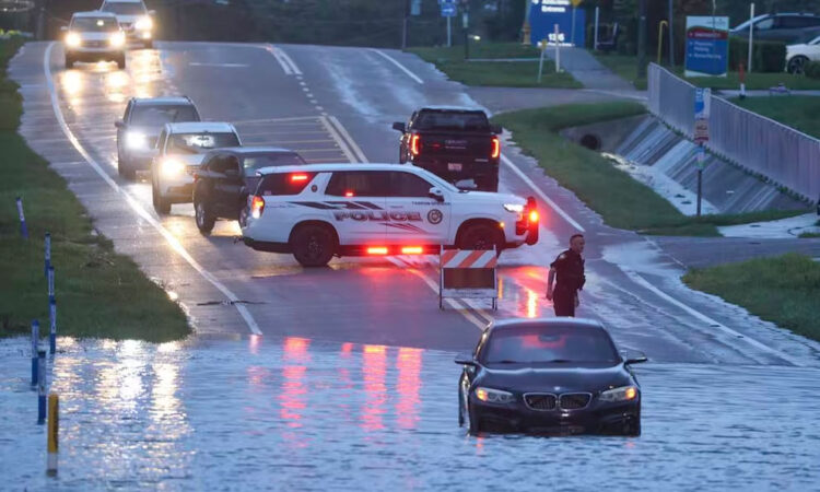 Lluvias e inundaciones persisten mientras Debby se debilita