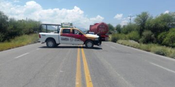 Guardia estatal enfrenta a civiles armados en carretera Victoria-Matamoros