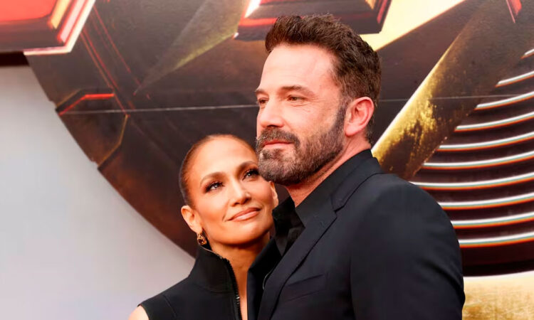 Sin acuerdo prenupcial, Affleck tendría derecho a la mitad de las ganancias de JLo