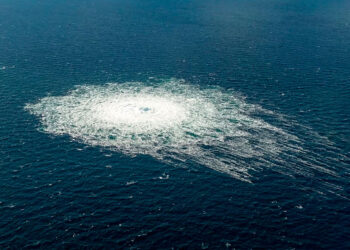 Buzo ucraniano es buscado por sabotaje al gasoducto Nord Stream en 2022