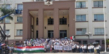 Marchan trabajadores del Poder Judicial