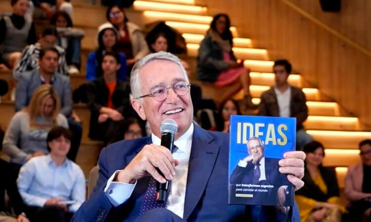 Salinas Pliego señalado por incumplimiento de préstamo