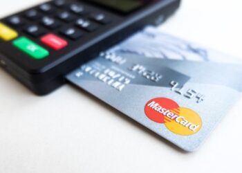 Cómo Cancelar una Tarjeta de Crédito: Pasos Esenciales a Seguir