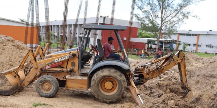 Impulsa la UAT 55 nuevos proyectos de infraestructura en sus campus