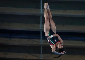 Mexicanas Agúndez y Orozco quedan fuera del podio en saltos