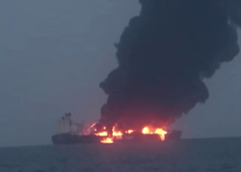 Ataque hutí a petrolero en Yemen podría causar desastre ambiental en el Mar Rojo