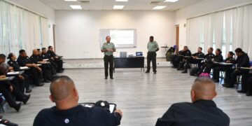 Capacitan colombianos a Guardia Estatal