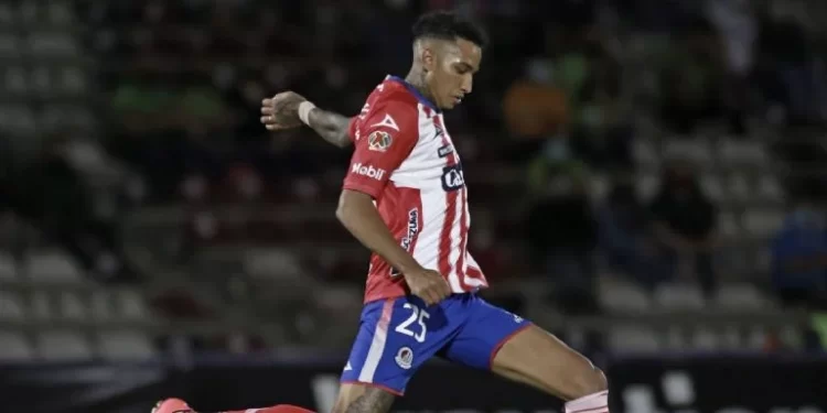 Juan Izquierdo muere tras paro cardíaco en la Copa Libertadores