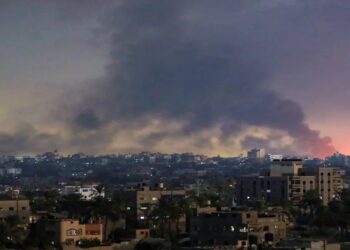 Bombardeo en Gaza cobra la vida de 15 miembros de una familia