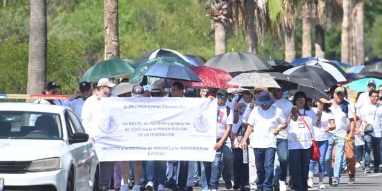 Marchan contra reforma trabajadores del Poder Judicial
