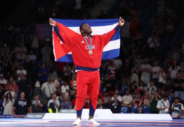 Mijaín López hace historia con su quinto oro olímpico consecutivo