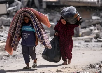 Israel ordena evacuaciones masivas en Jan Yunis; aumenta el número de desplazados