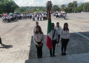 Abogados piden a trajabadores del PJ regresar a laborar