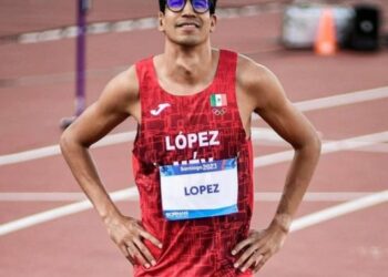 Tonatiu López culmina su participación en París 2024 en la semifinal de 800 metros