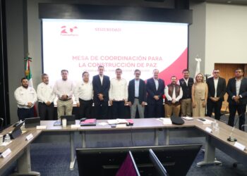 Participan ejecutivos de FEMSA en reunión de seguridad con AVA