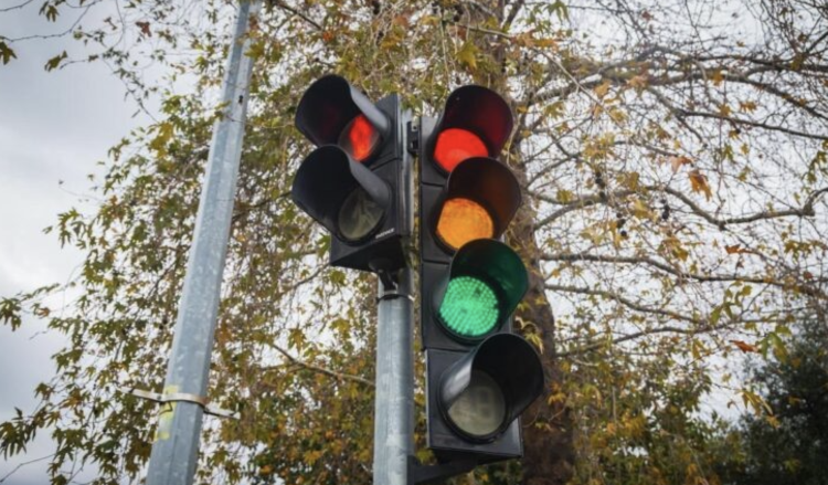 Rehabilitarán seis semáforos en cruces de riesgo