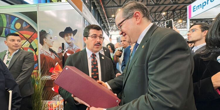 Participa la UAT en la feria del libro de la UNAM, la FILUNI 2024