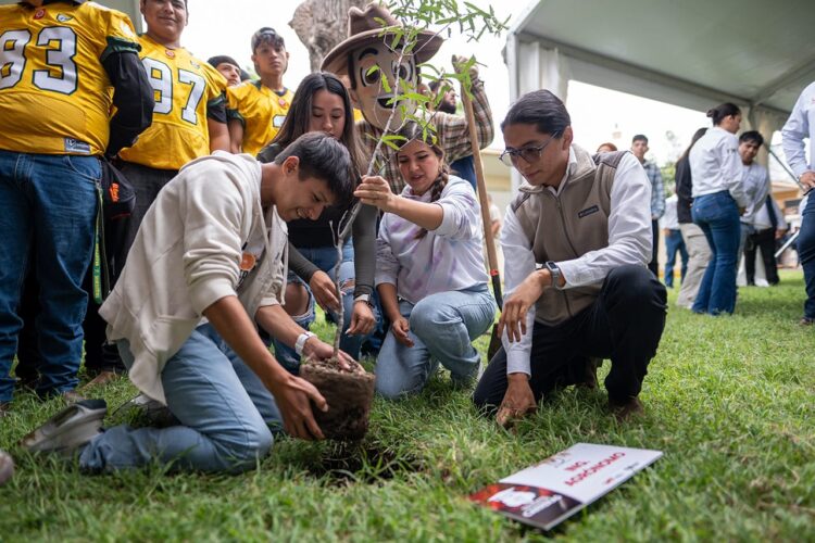 Promueve la UAT la creación de espacios verdes en el Centro Universitario Victoria