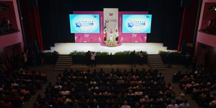 Rinde Lucy Rodríguez de Gattás III Informe al frente del DIF Municipal de Victoria