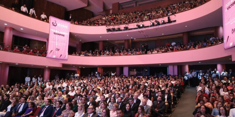 Rinde Lucy Rodríguez de Gattás III Informe al frente del DIF Municipal de Victoria