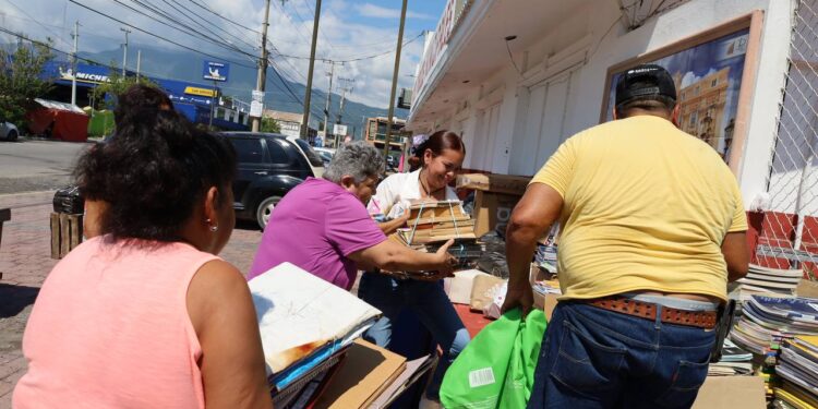 Invita Gobierno de Victoria a sumarse a campaña de reciclaje de libros y cuadernos.